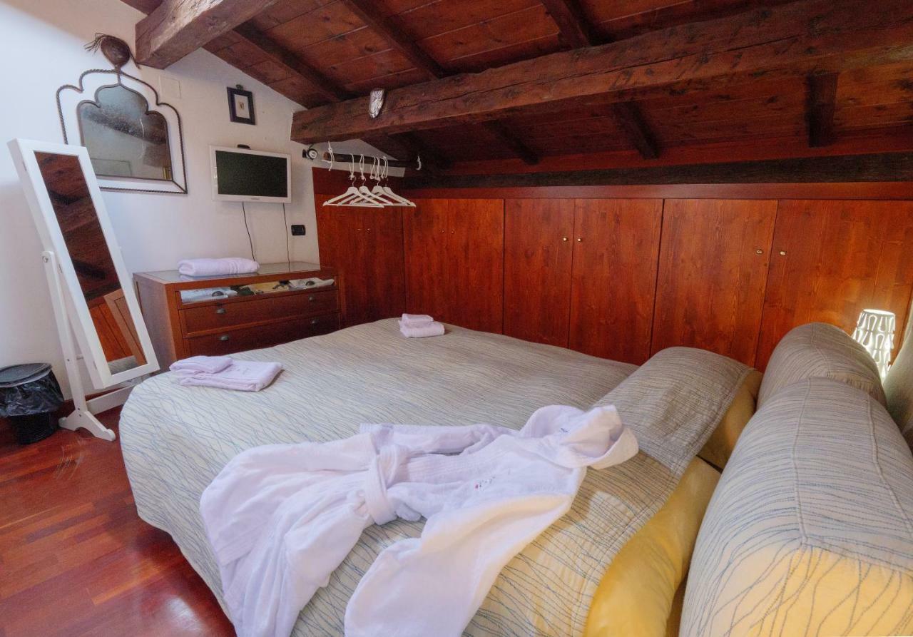 A Casa Di Nina Apartment Сенигалия Екстериор снимка